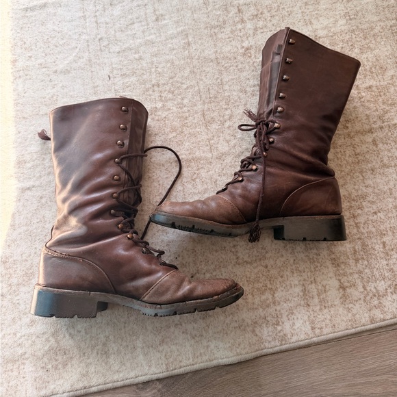 Women’s Martini Osvaldo Lace Up Leather Boots with Pirelli soles - Picture 8 of 13